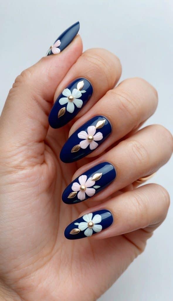 38 Navy Blue Nail Art Ideas for a Sophisticated Manicure - Polish And ...