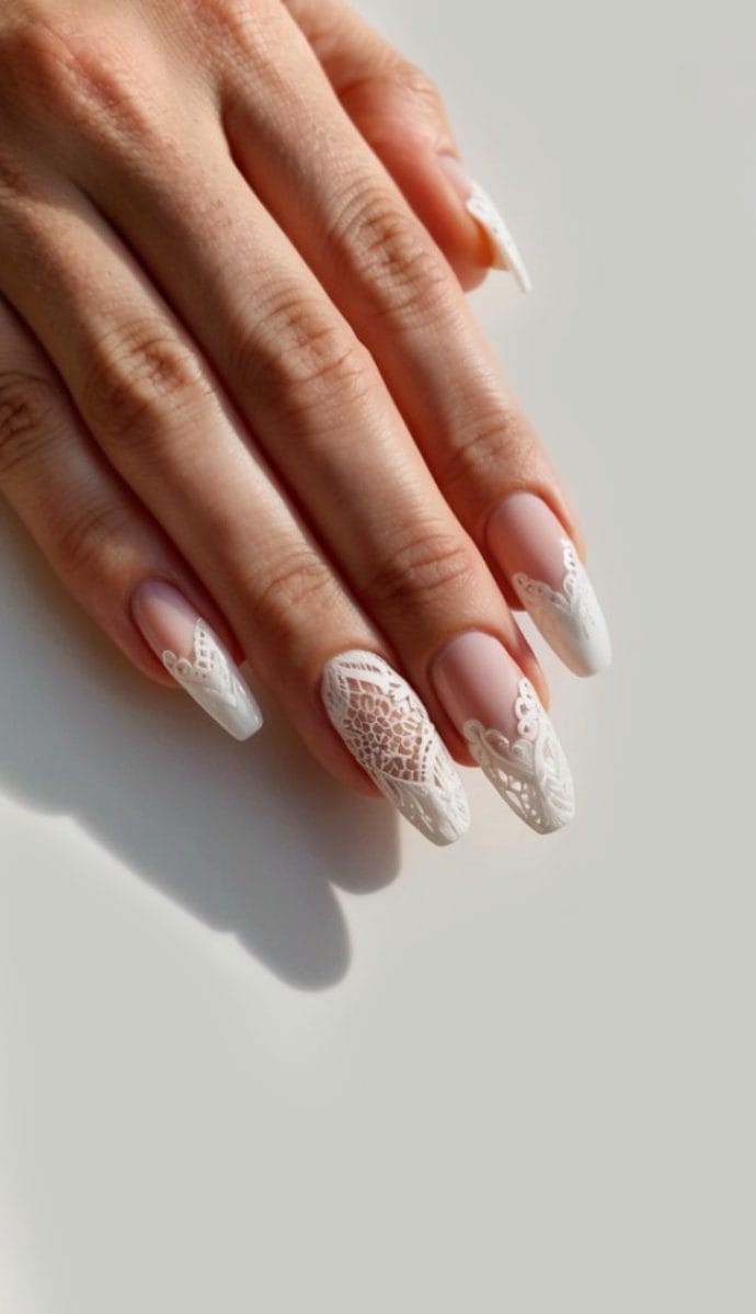 Lace-inspired nail art

